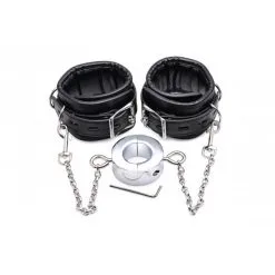 Master Series Hells Tether Ball Stretcher Met Enkelboeien